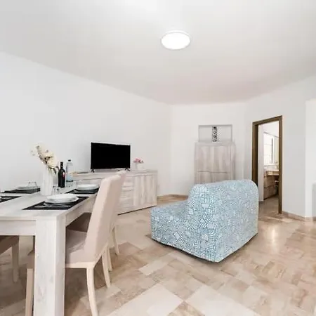 Acquamarina Casa de Férias Orosei
