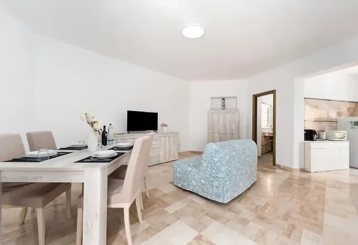 Acquamarina Feriehus Orosei