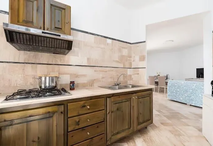 Acquamarina Feriehus *