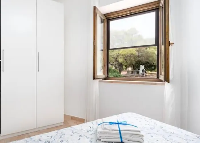 Acquamarina Feriehus *